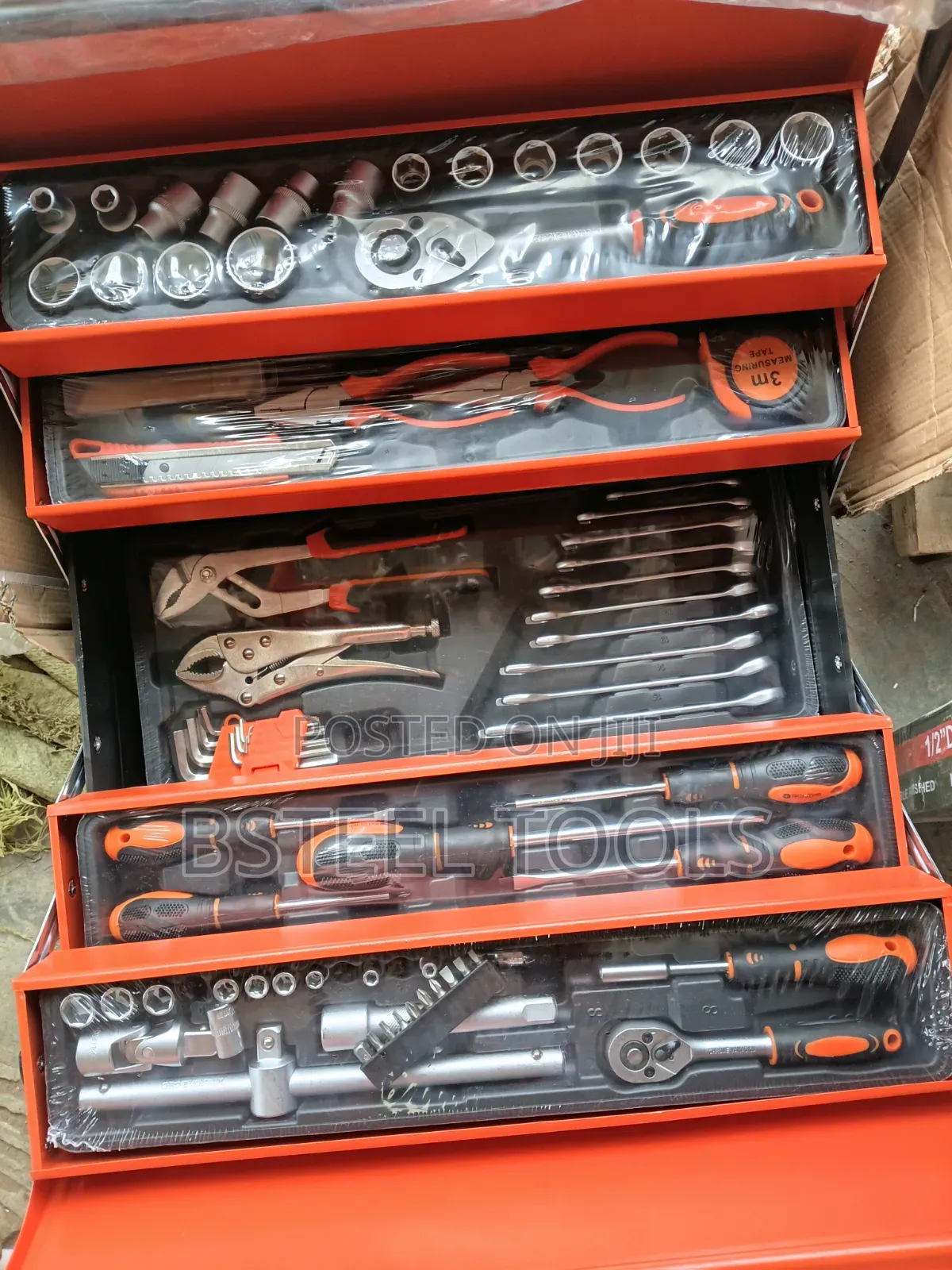 85-Piece Tool Set With Metal Tool Box