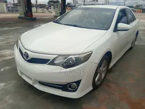 Toyota Camry 2014 White
