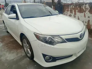 Toyota Camry 2014 White