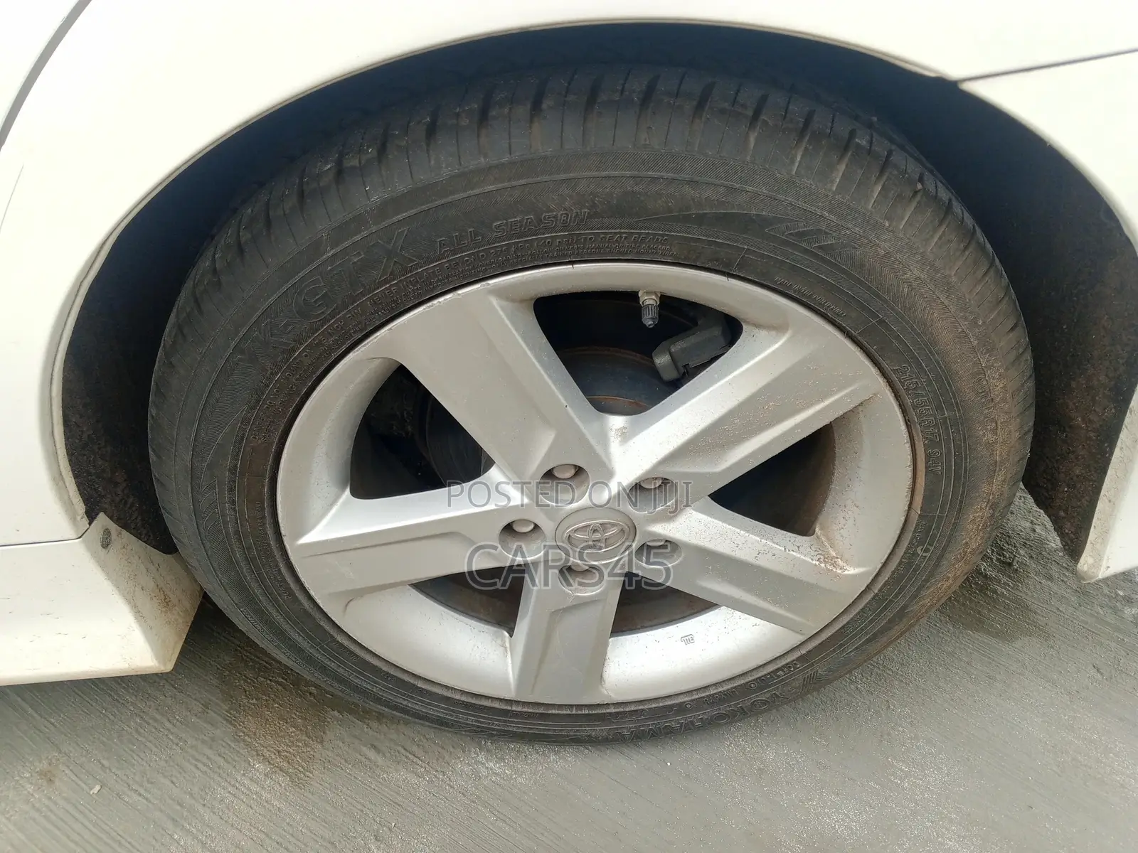 Toyota Camry 2014 White