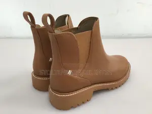 Label Go to Chelsea Boots