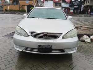 Toyota Camry 2005 Silver