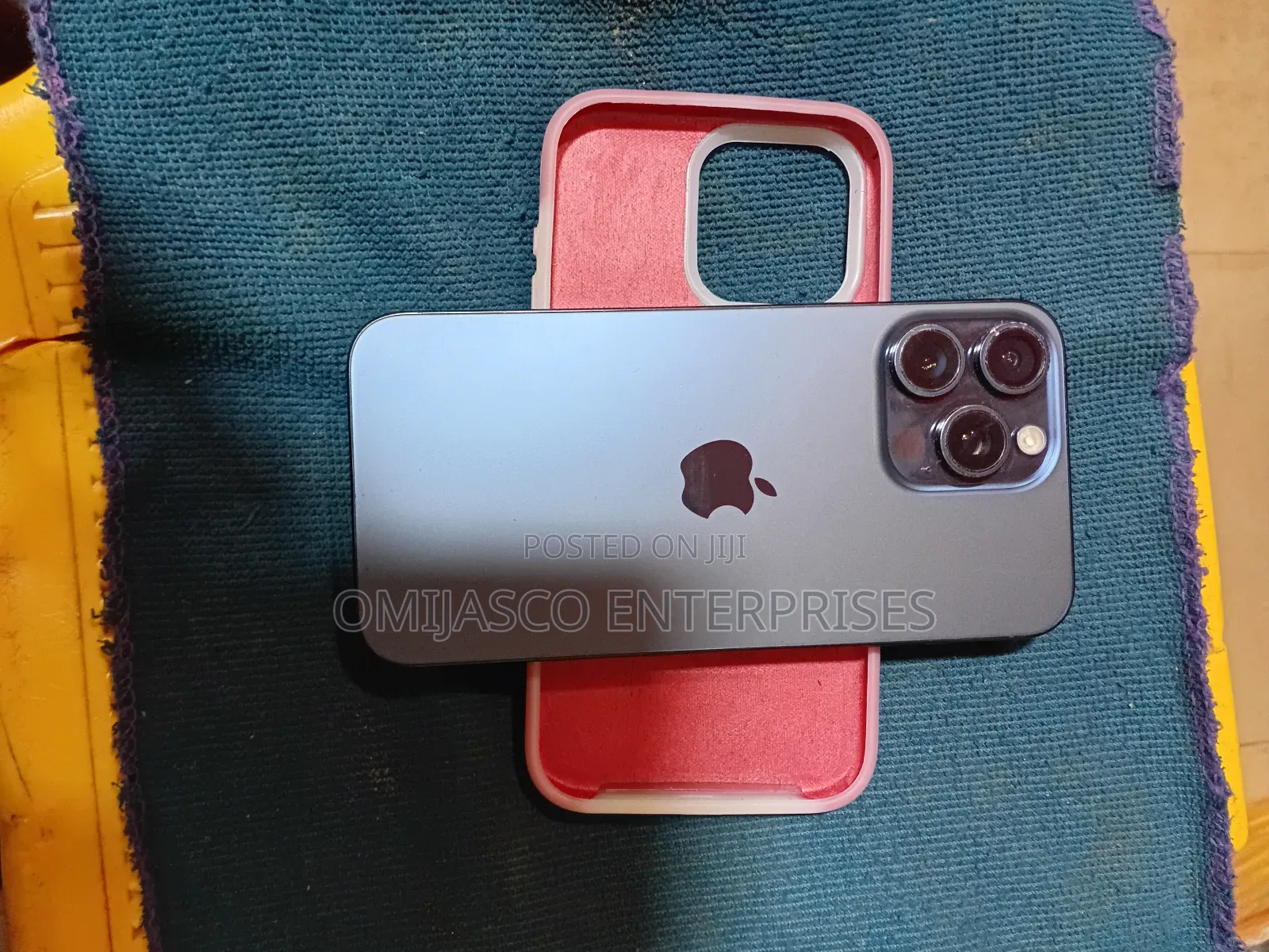 Apple iPhone 15 Pro Max 256 GB Gray