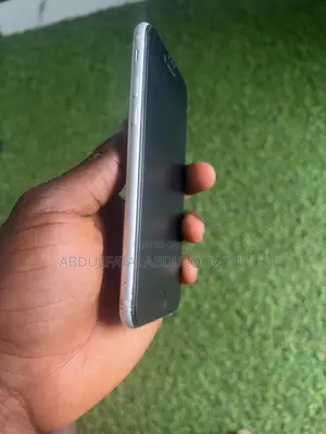 Apple iPhone 7 32 GB Gray