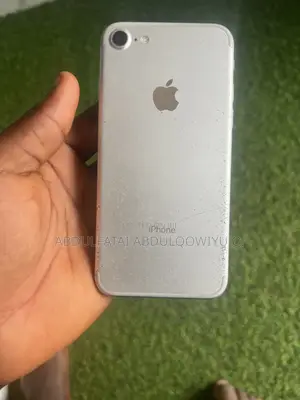 Apple iPhone 7 32 GB Gray