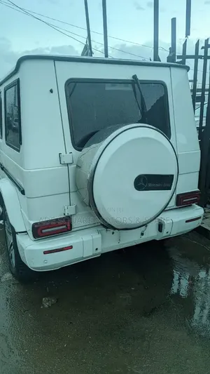 Mercedes-Benz G-Class 2023 White