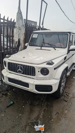 Mercedes-Benz G-Class 2023 White