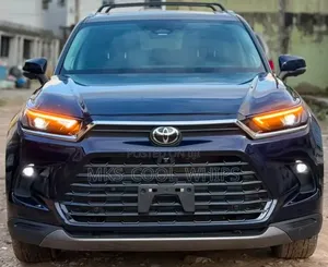 Toyota Highlander 2025 Blue