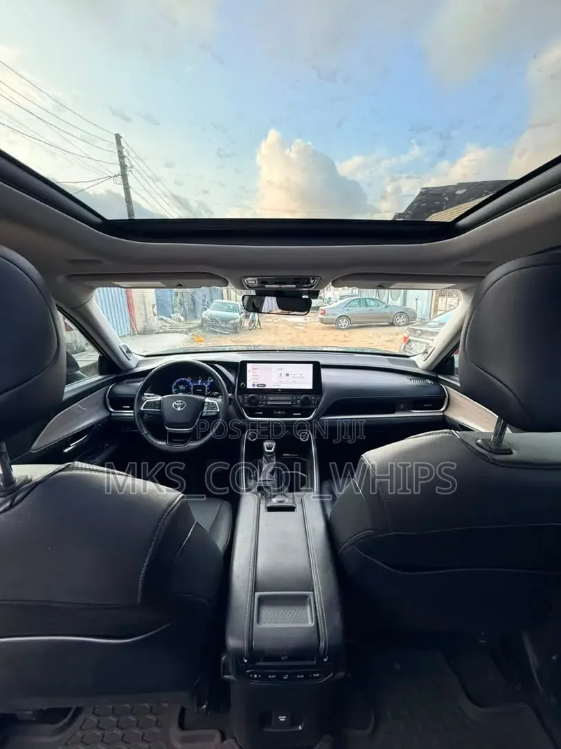 Toyota Highlander 2025 Blue