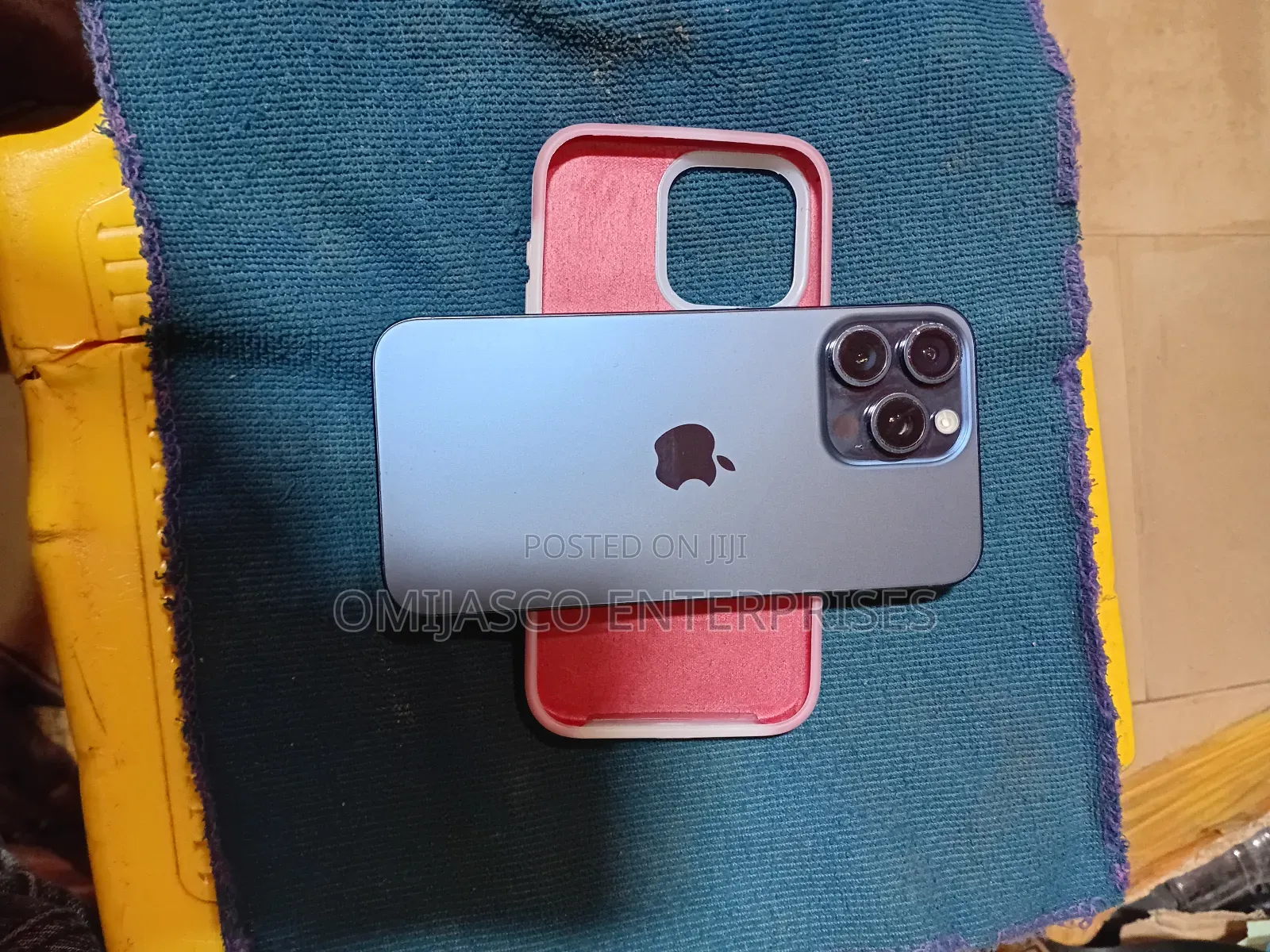 Apple iPhone 15 Pro Max 256 GB Gray