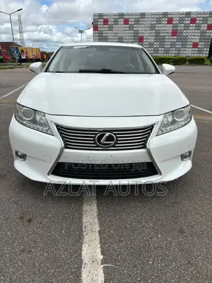 Lexus ES 350 FWD 2013 White