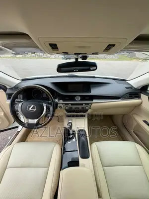 Lexus ES 350 FWD 2013 White