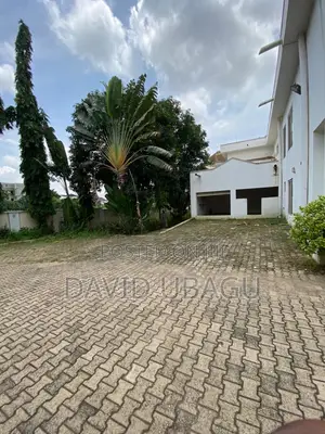5bdrm Duplex in Asokoro for rent