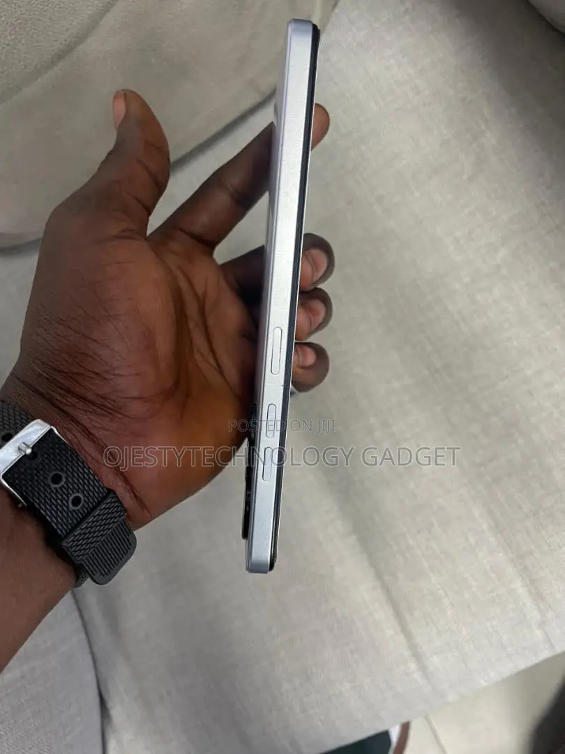 Tecno Spark 20C 256 GB Gray