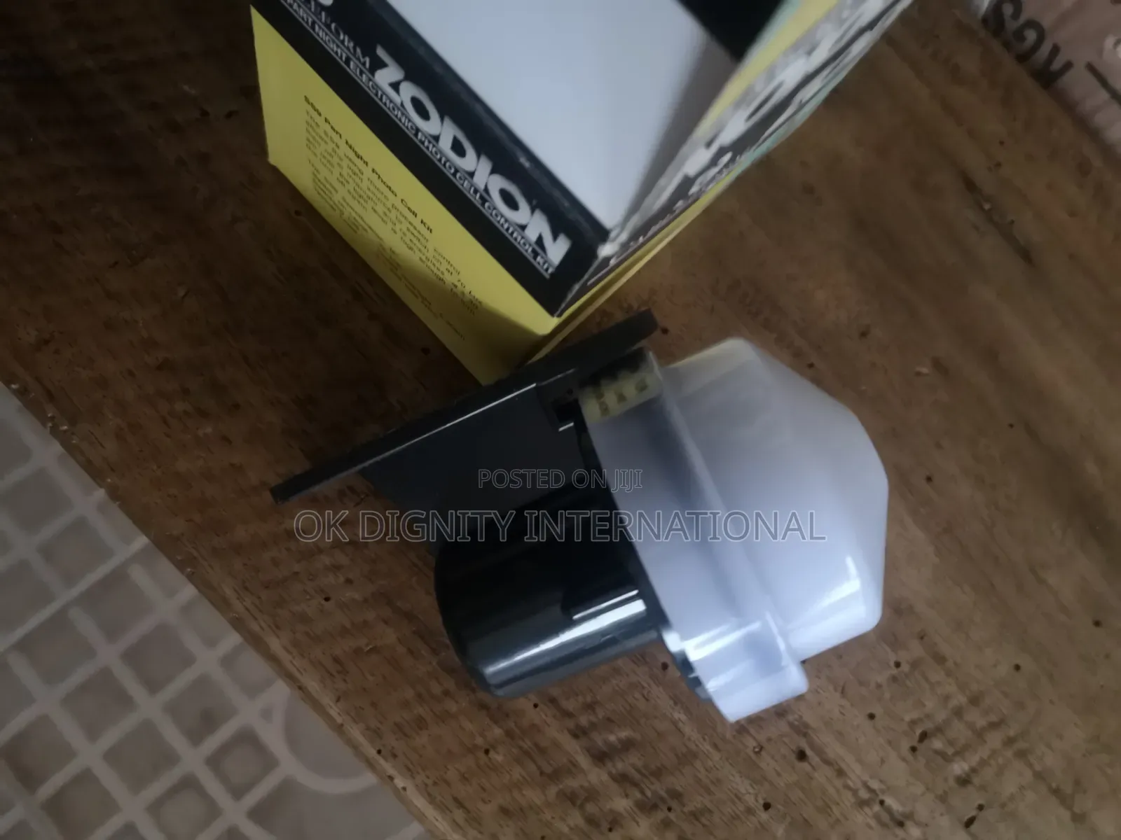 Automatic Photocell Light Control Sensor Switch 220V 10A (Day Night)