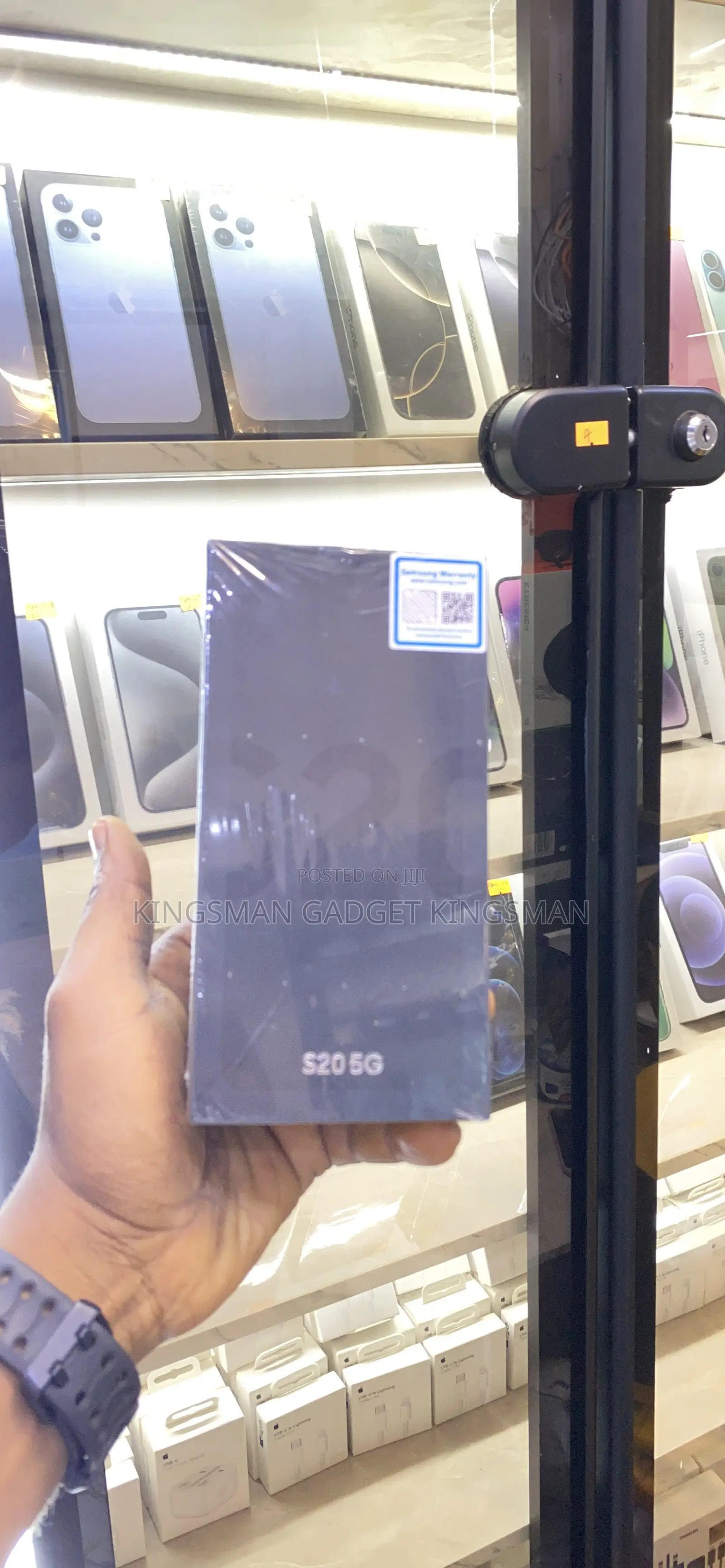 New Samsung Galaxy S20 128 GB Black
