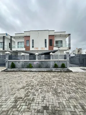 4bdrm Duplex in Lekki Phase 1 for rent