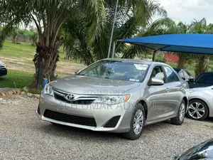 Toyota Camry 2014