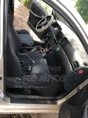 Toyota Corolla Liftback 2005 Gray