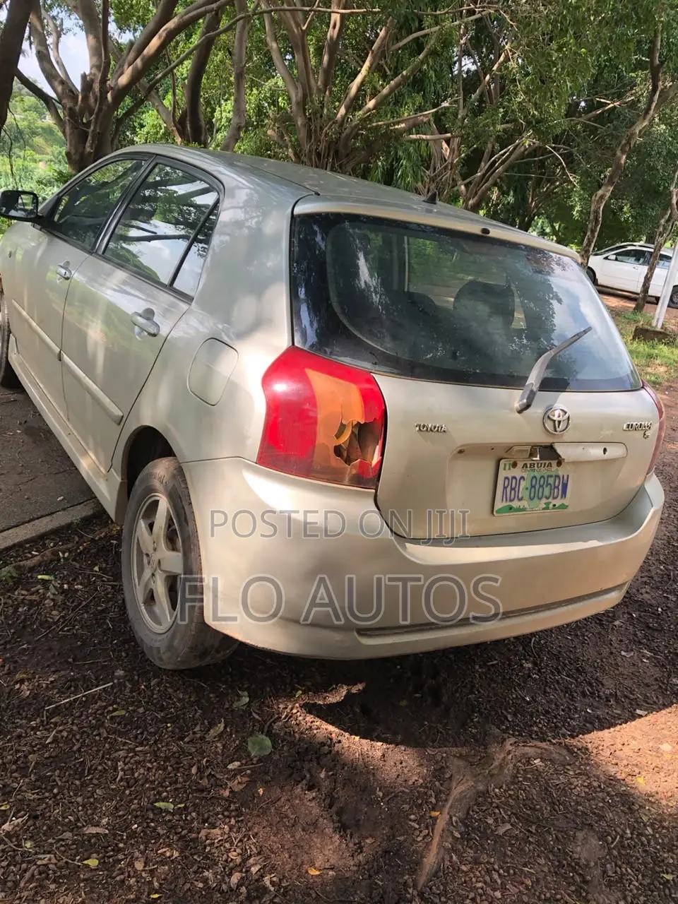 Toyota Corolla Liftback 2005 Gray