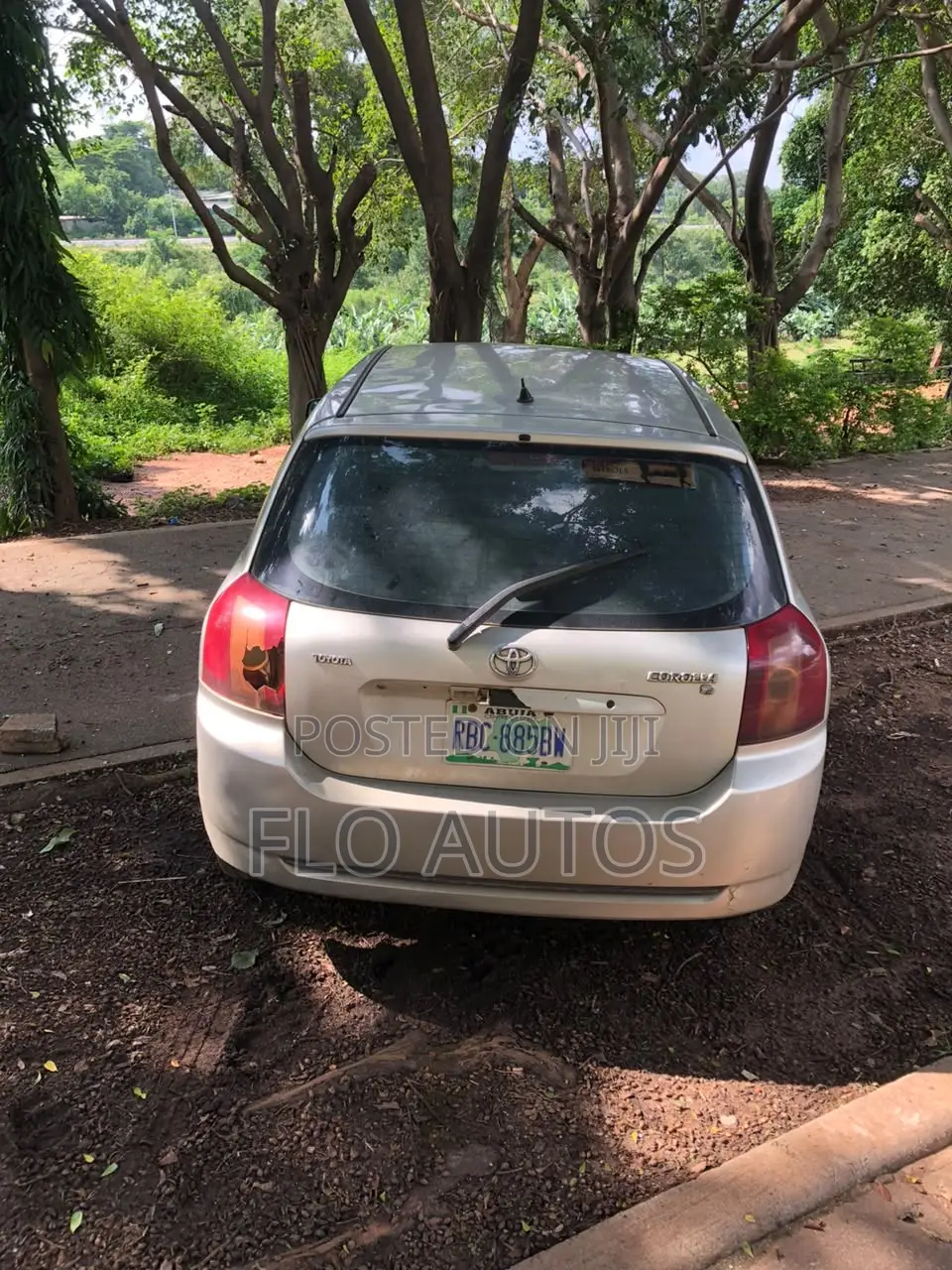 Toyota Corolla Liftback 2005 Gray