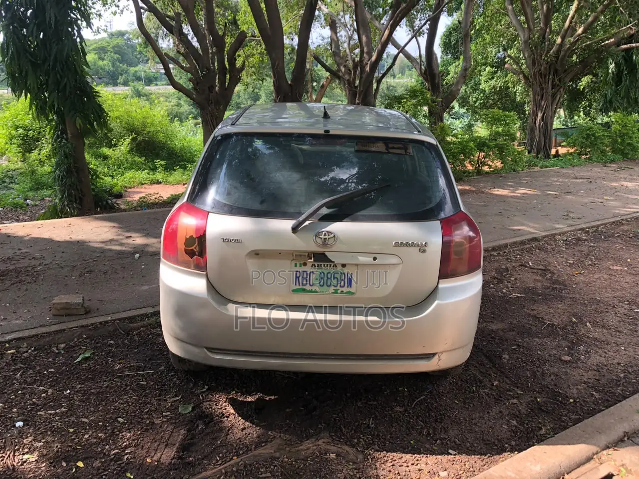 Toyota Corolla Liftback 2005 Gray