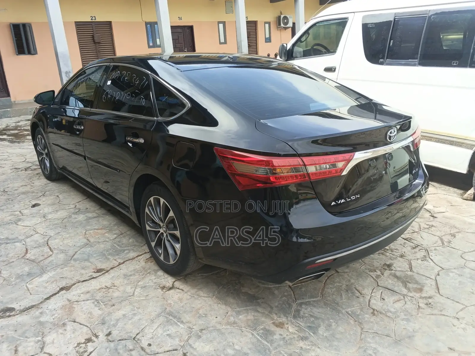 Toyota Avalon 2016 Black