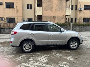 Hyundai Santa Fe 2010 Silver
