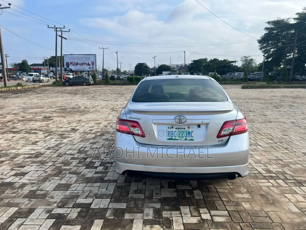 Toyota Camry 2010 Silver