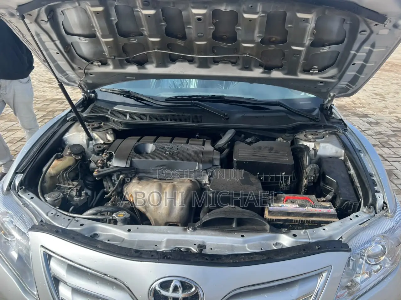Toyota Camry 2010 Silver