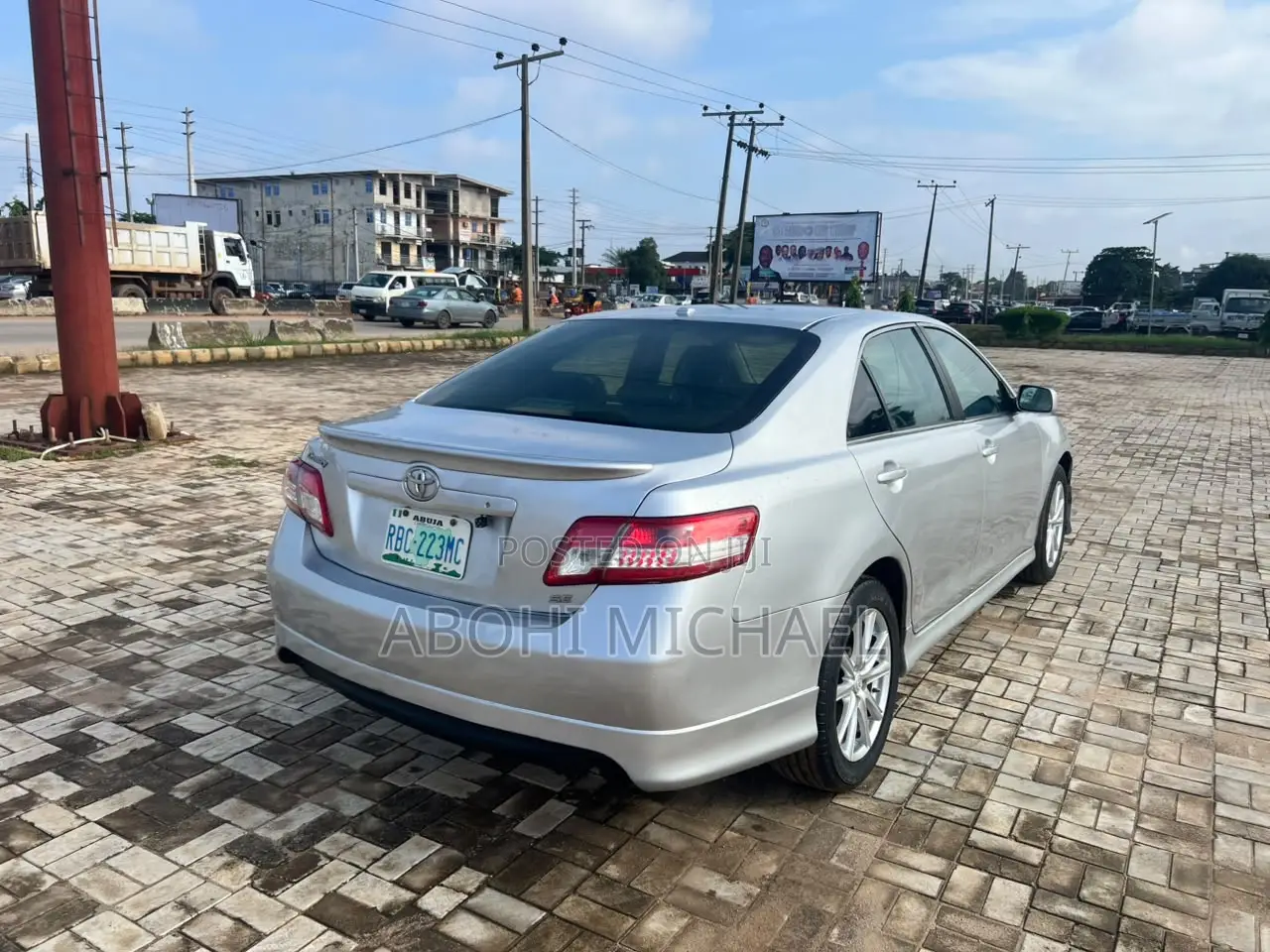 Toyota Camry 2010 Silver