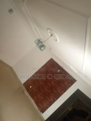 3bdrm Block of Flats in Private Apartment, Utako for rent