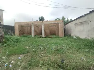3bdrm Block of Flats in Uyo for sale