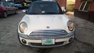 Mini Cooper 2009 Pearl