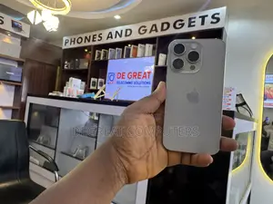 Apple iPhone 15 Pro 256 GB Silver
