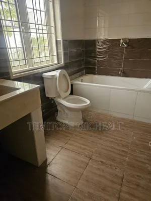 5bdrm Duplex in Kado Jahi Area for rent