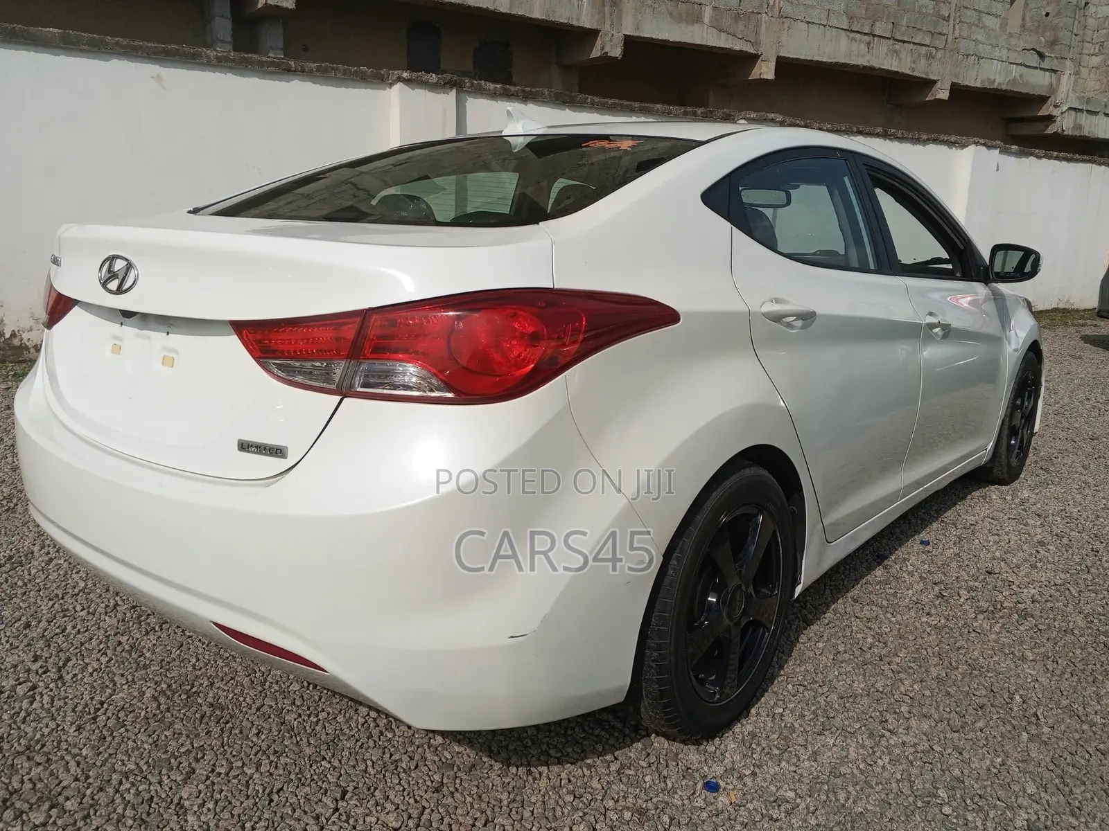 Hyundai Elantra 2013 White