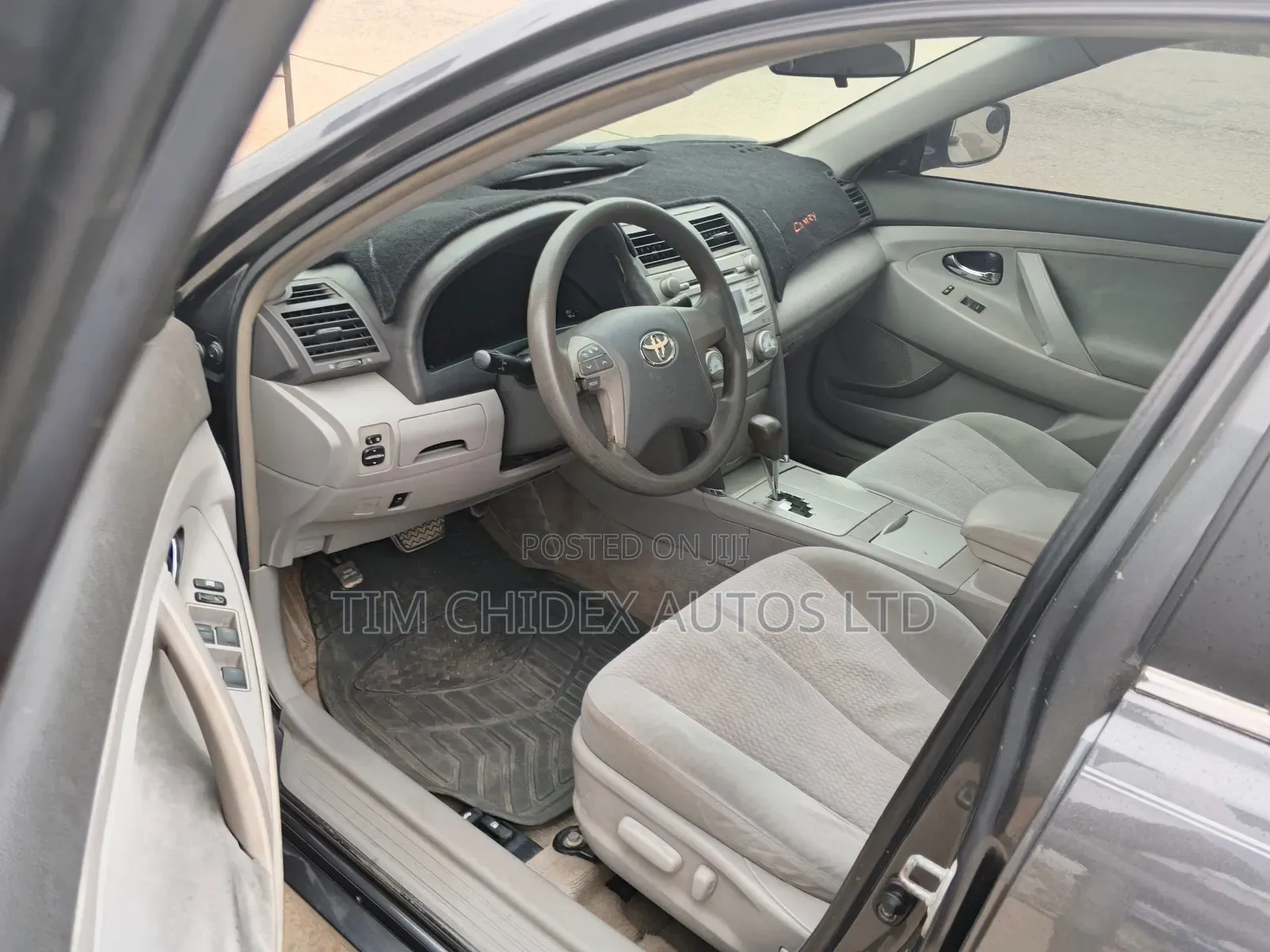 Toyota Camry 2011 Gray