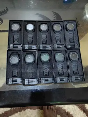 Black Fashion Wristwatch for Men