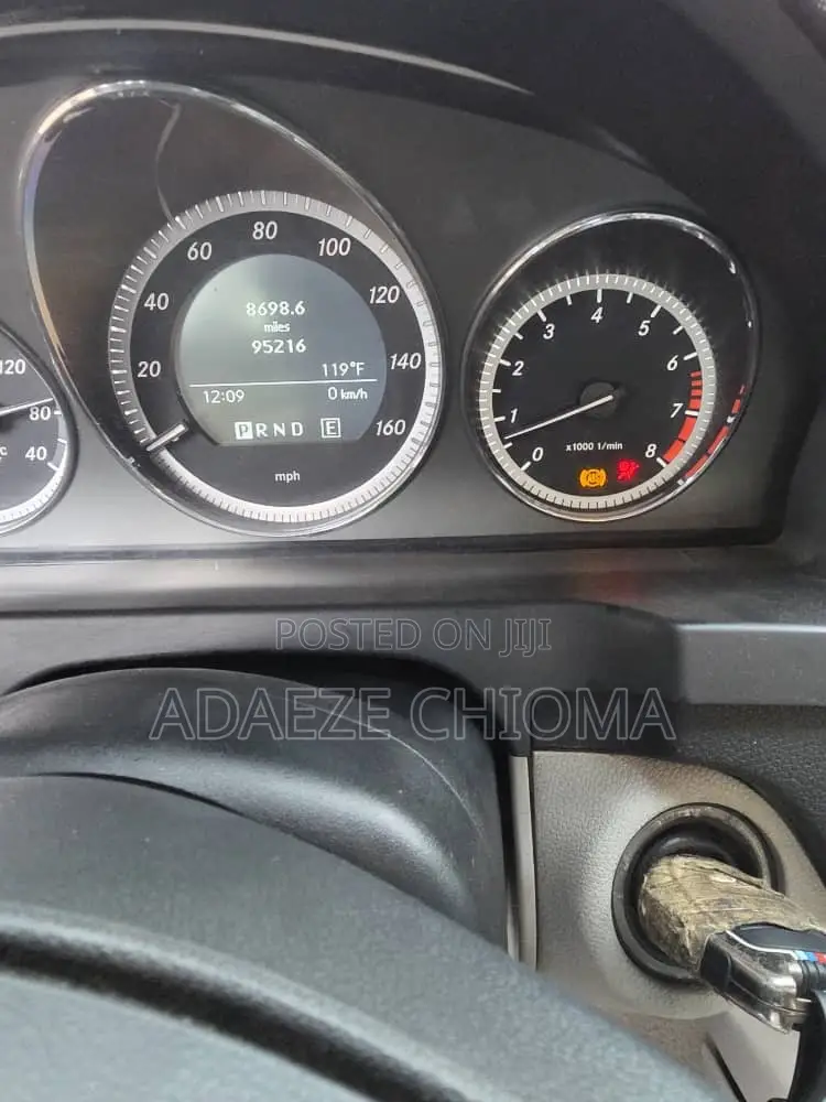 Mercedes-Benz C300 2011 Silver