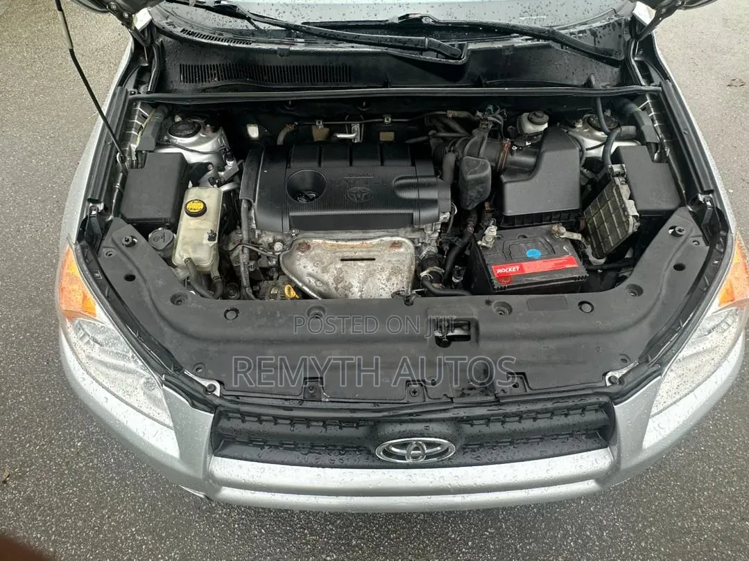 Toyota RAV4 2012 Silver