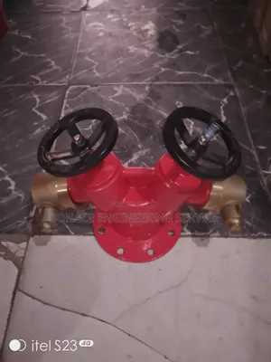Double Head Hydrant Valve
