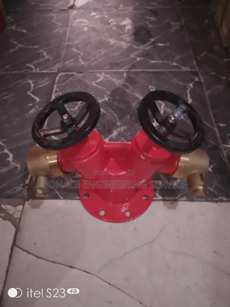 Double Head Hydrant Valve