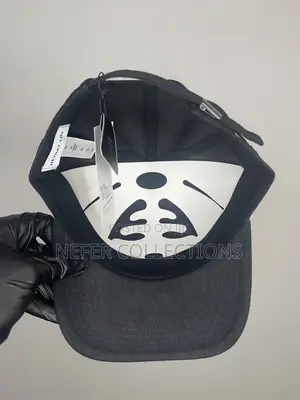 HeyHat Designer Face Cap - Black