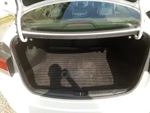 Hyundai Elantra 2013 White