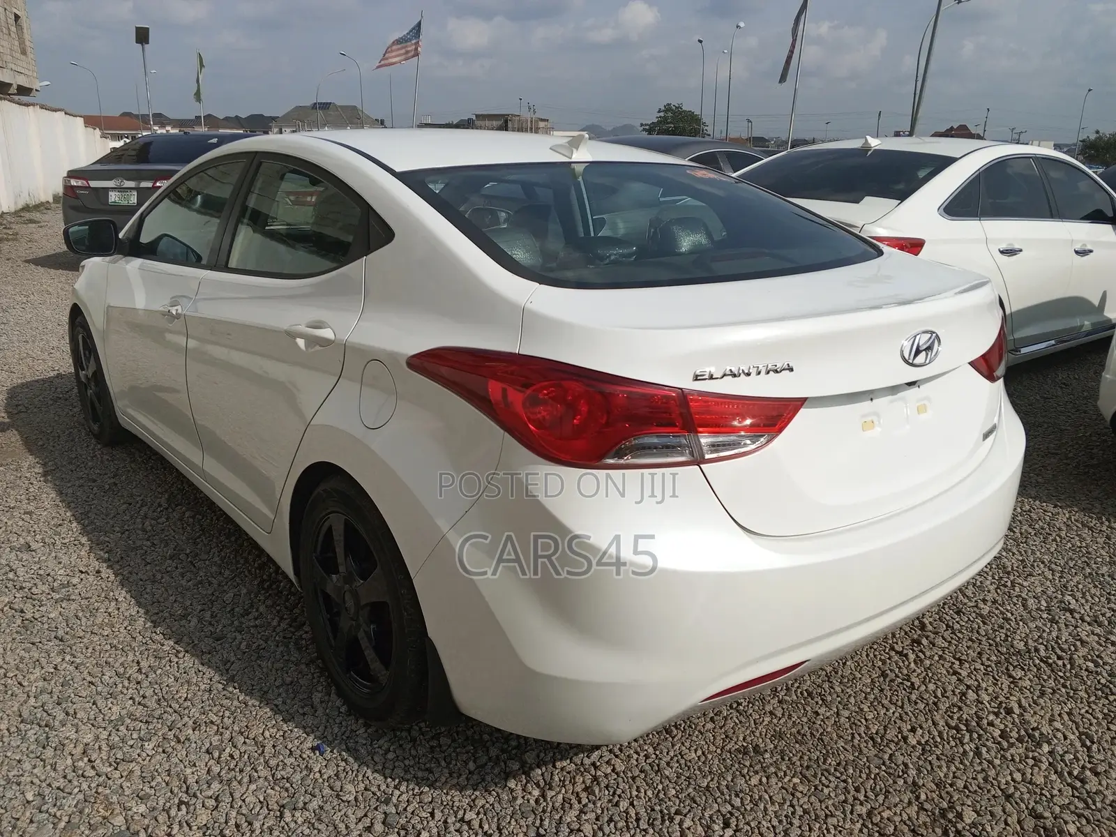 Hyundai Elantra 2013 White