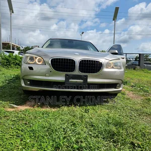 BMW 7 Series 730Li 2009 Gold