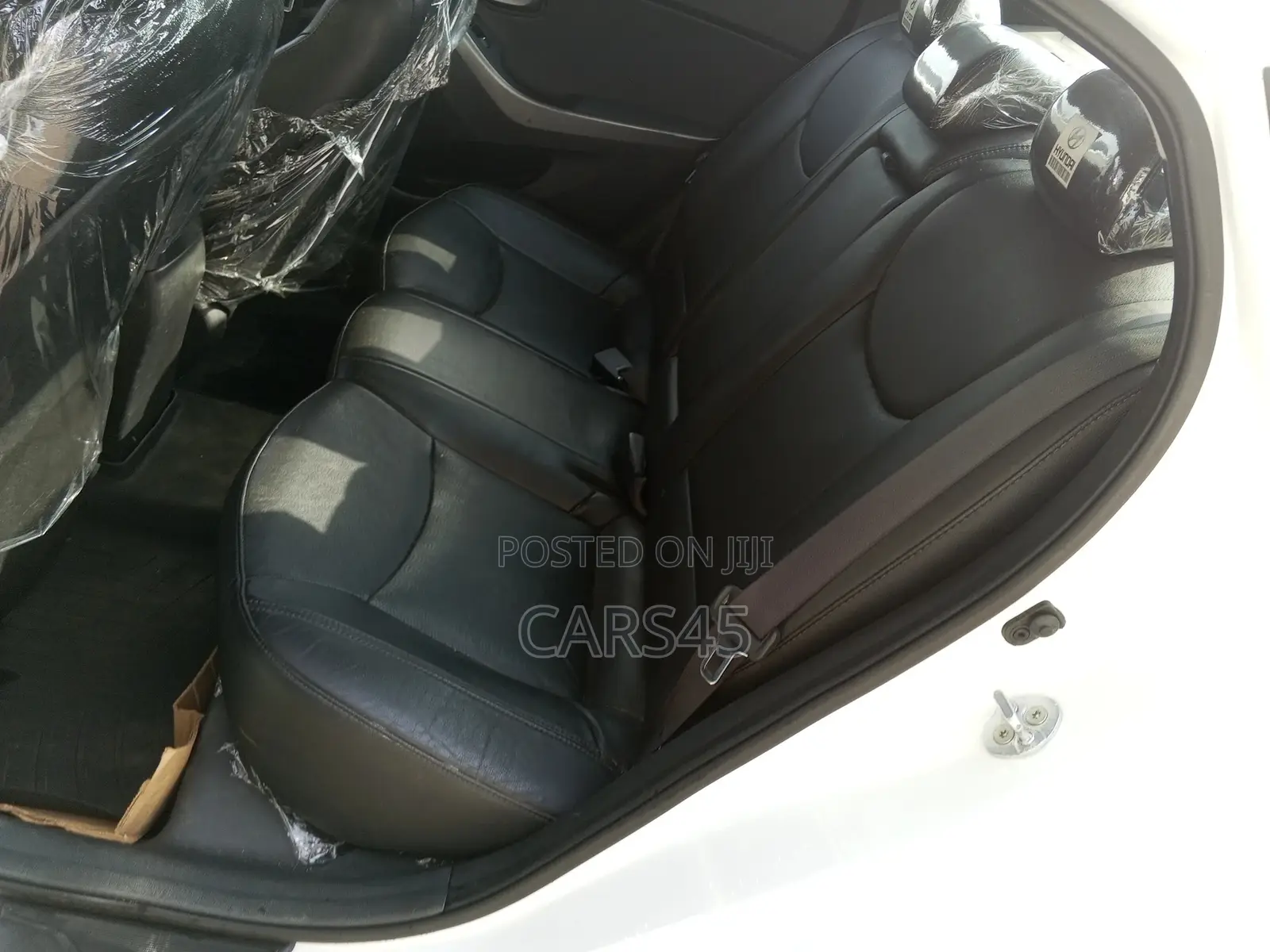 Hyundai Elantra 2013 White