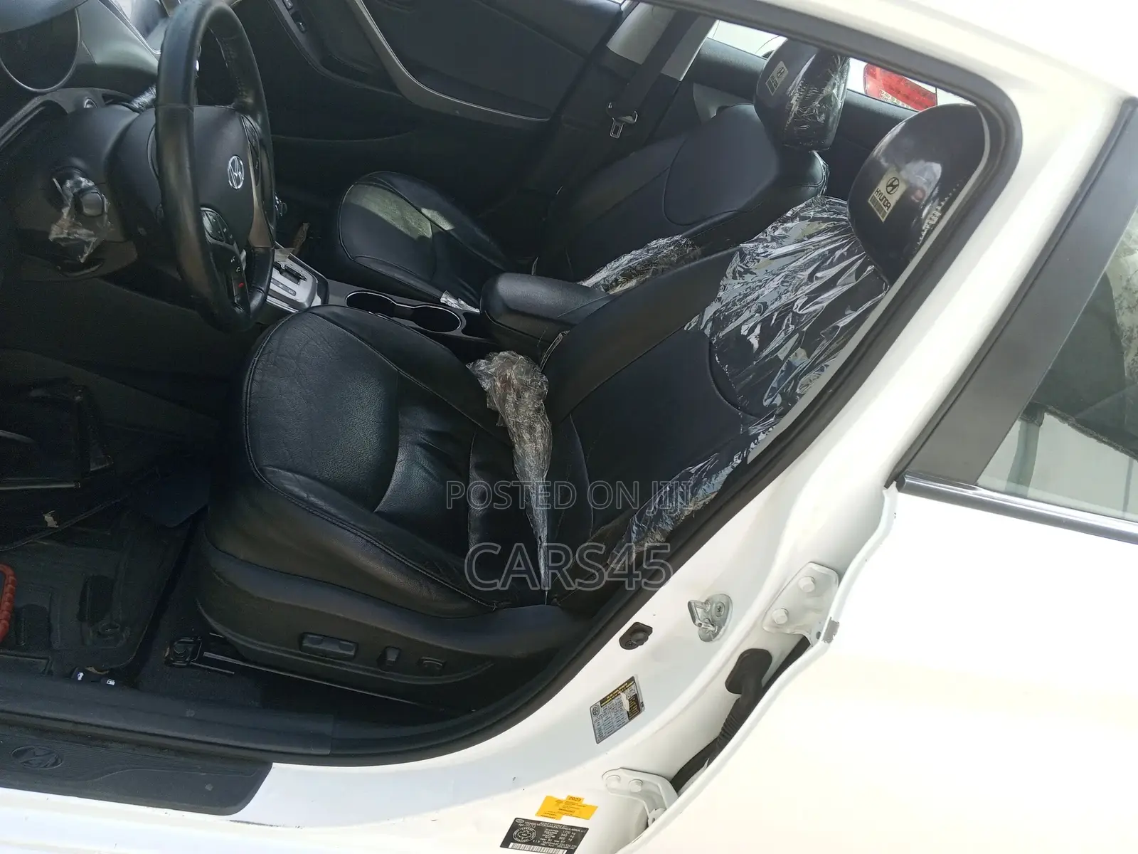 Hyundai Elantra 2013 White