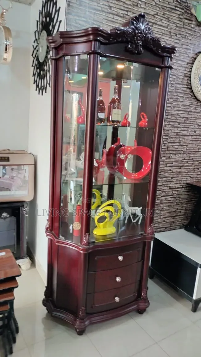 Royal Standing Wine Bar